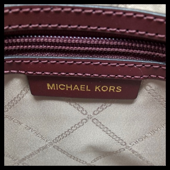 MICHAEL KORS Voyager East/West Tote Merlot With Brown MK Logo - Picture 11 of 16